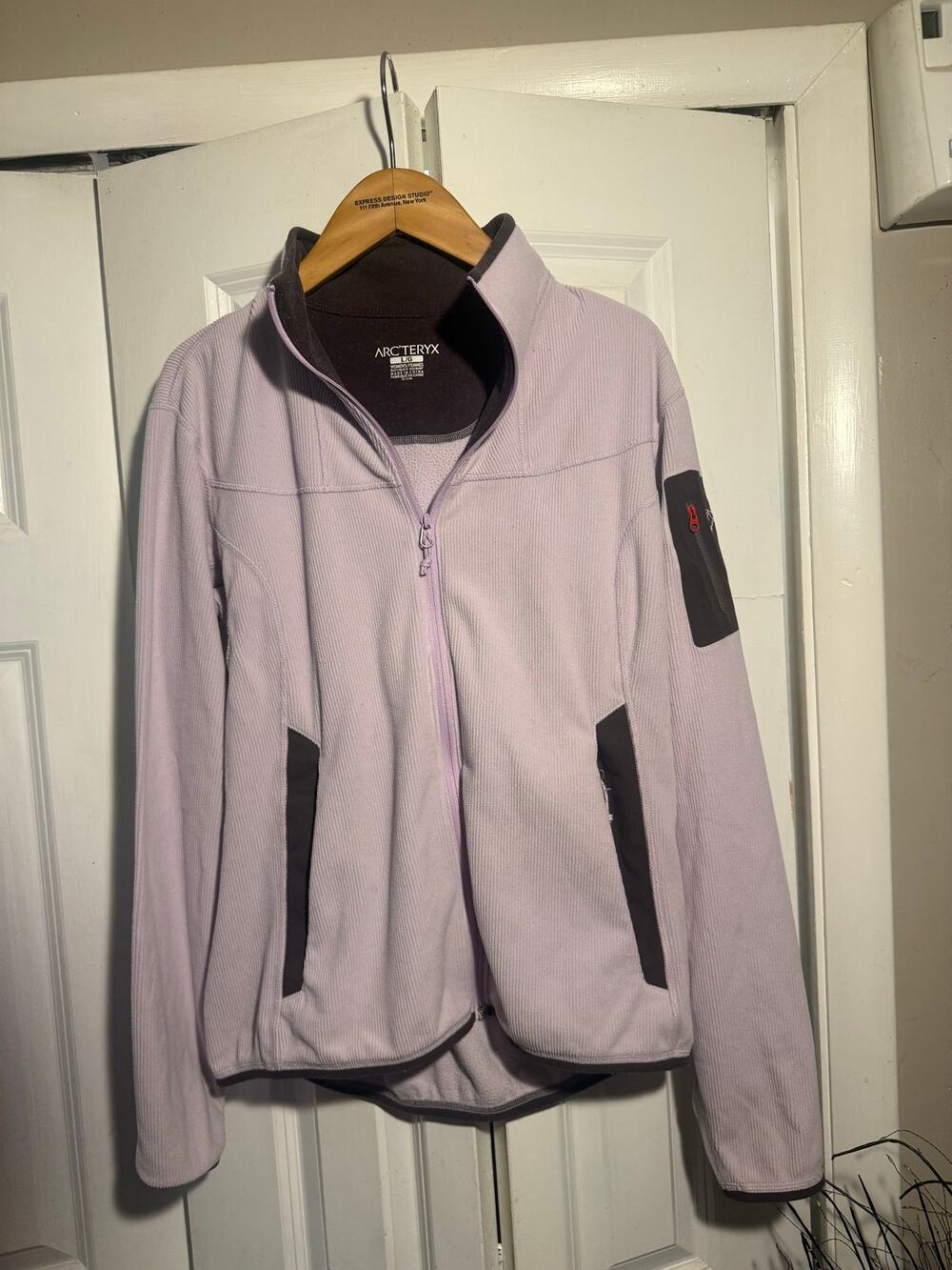 Arc'teryx Women's Delta LT Full Zip Fleece Jacket Lilac Purple Size L Large